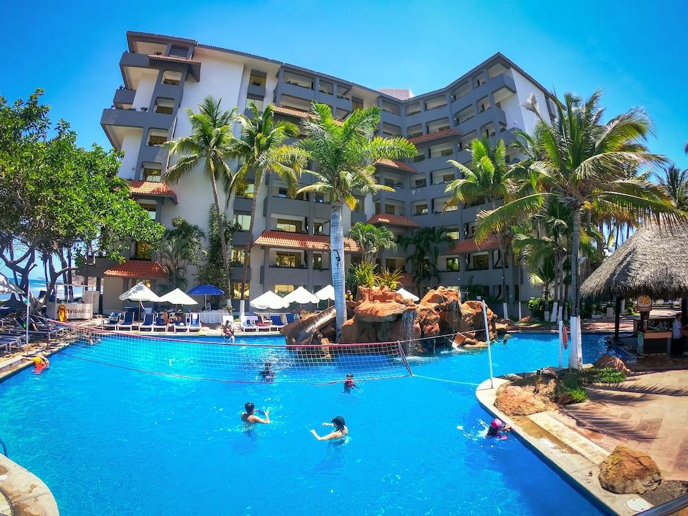Luna Palace Mazatlan Exterior photo