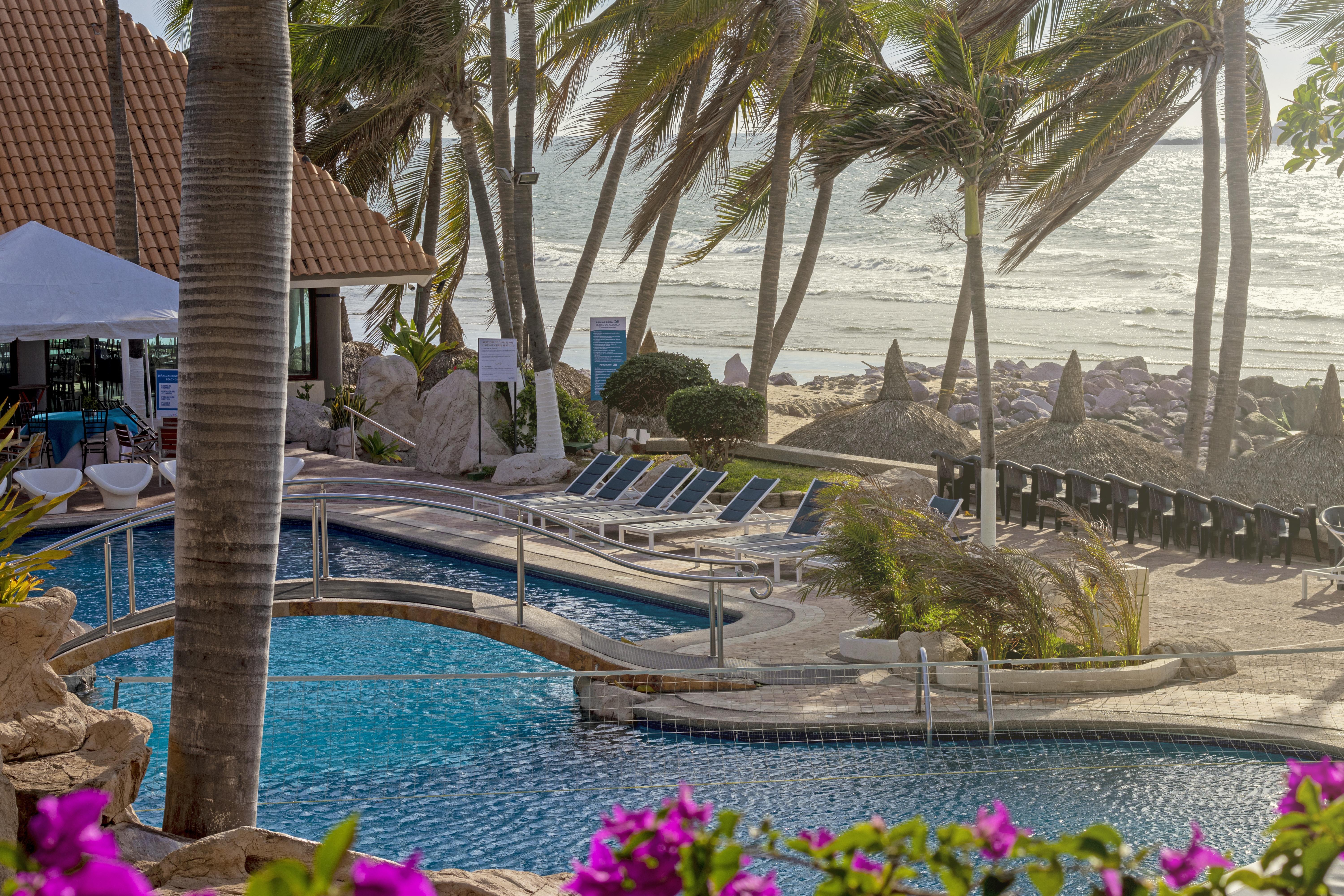 Luna Palace Mazatlan Exterior photo