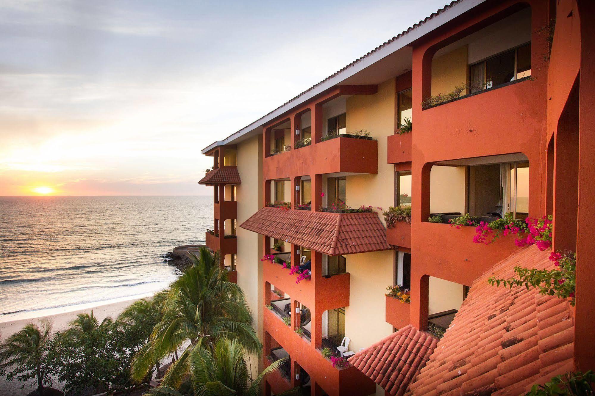 Luna Palace Mazatlan Exterior photo
